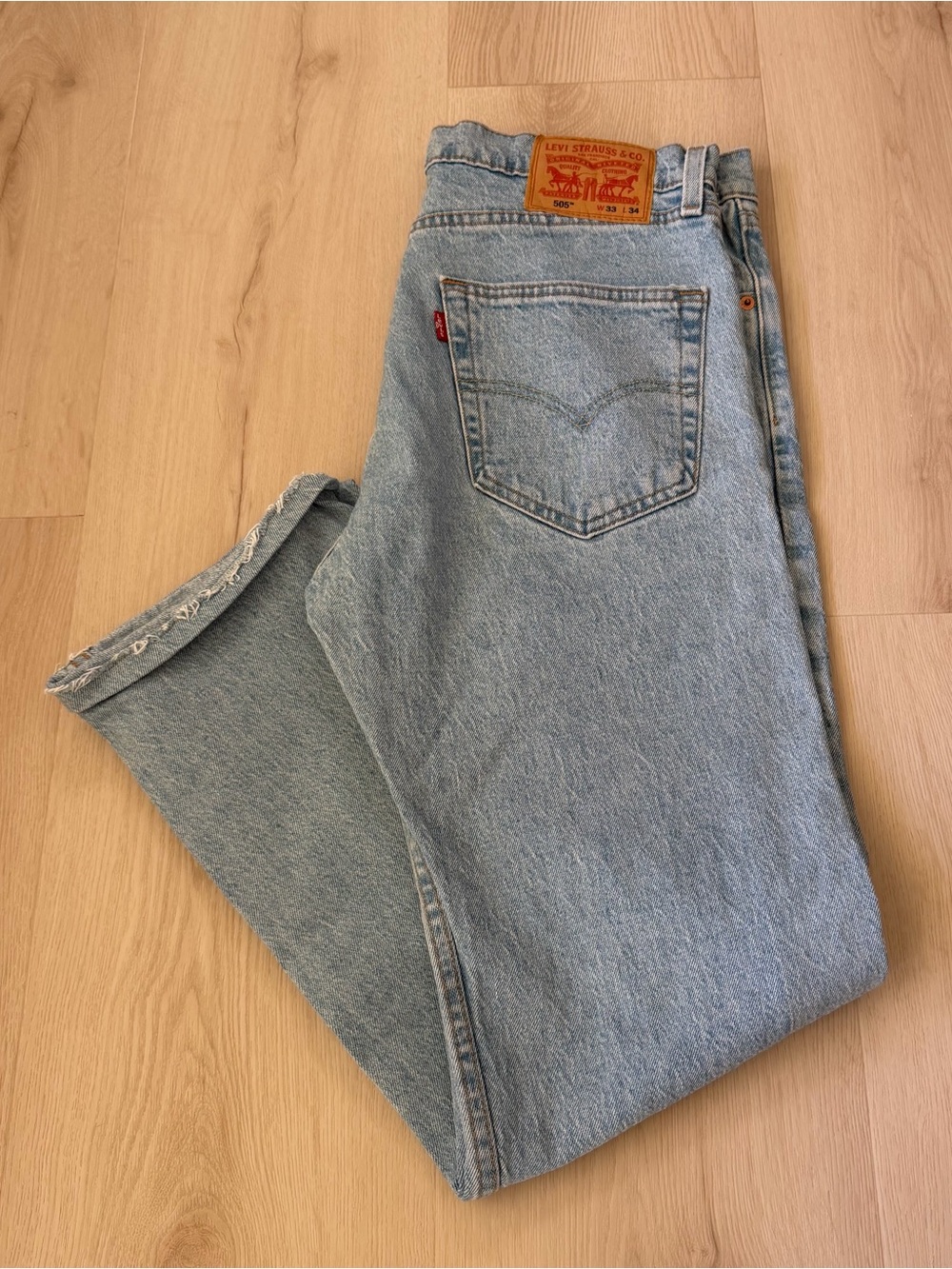 levi's light wash jeans, men’s